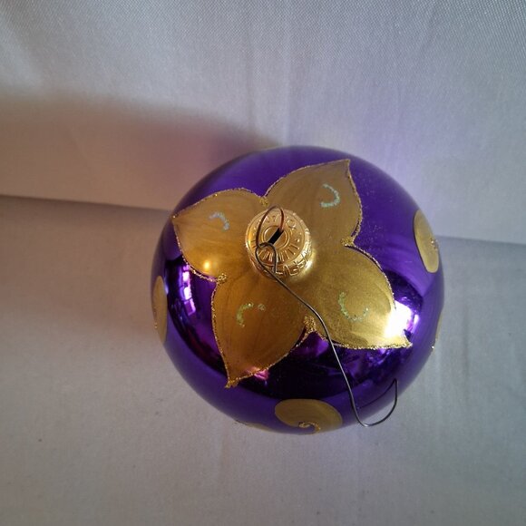 Lot of 4 Purple And Gold Christmas Ornaments - Picture 8 of 10